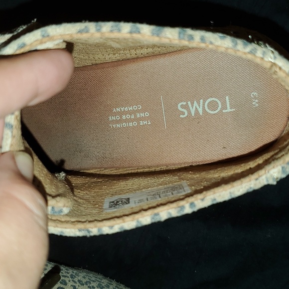 Tom's Leopard Print Wedge Boot - Picture 7 of 8